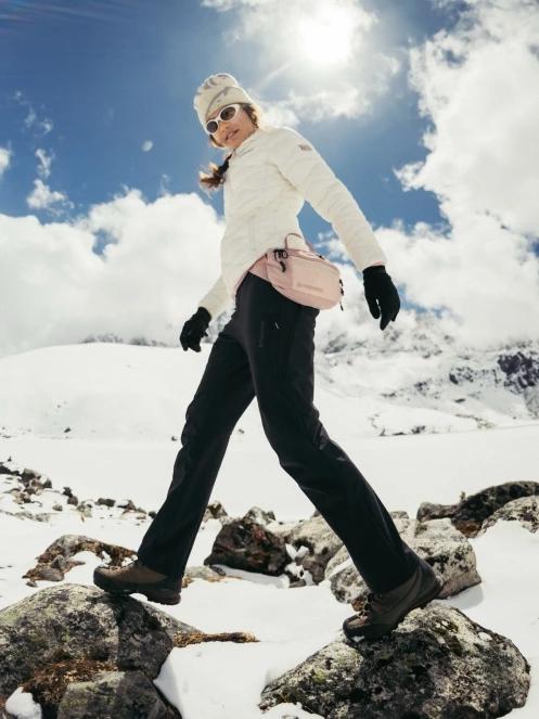 geaca matlasata de tranzitie pt. femei Fundango Vinke Padded Jacket alb 12