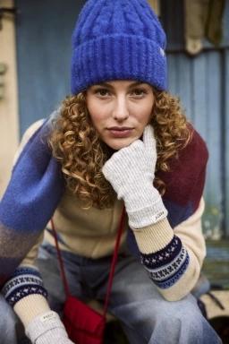 caciula tricotata pt. femei Barts Tangalle Beanie albastru 3