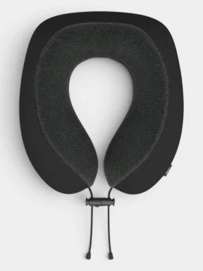 perna cervicala pentru calatorie Cabin Zero Travel Pillow negru 3