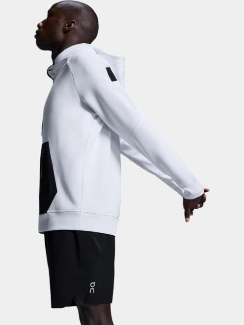 pantaloni scurti pentru sport pt. barbati ON 7