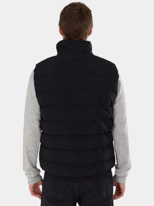 vesta pt. barbati Fundango Vance Padded Vest negru 3