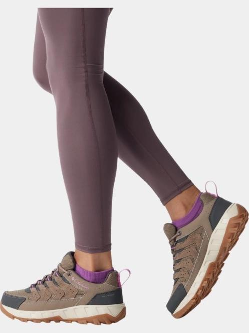 pantofi de drumetie pt. femei Columbia Strata Trail Low WP maro 9