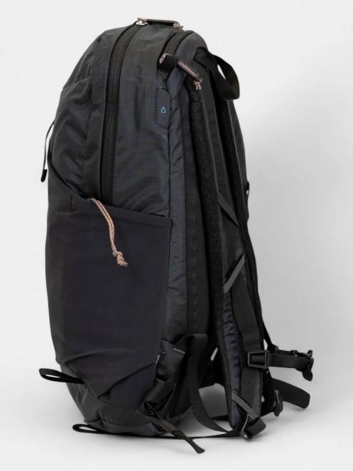 rucsaci de drumetie pt. barbati Mountain Hardwear Field Day 16L Backpack negru 5