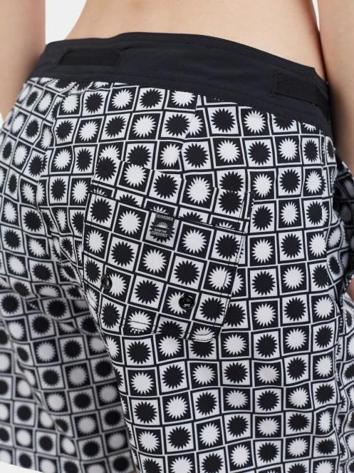 boardshort pt. femei Fundango Lamia Boardshorts negru 6