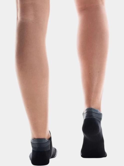 ciorapi sport ON Performance Run Sock Low negru 4