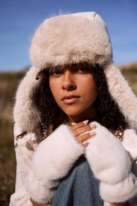 caciula cu urechi pt. femei Barts Hawka Bomber nisip 6