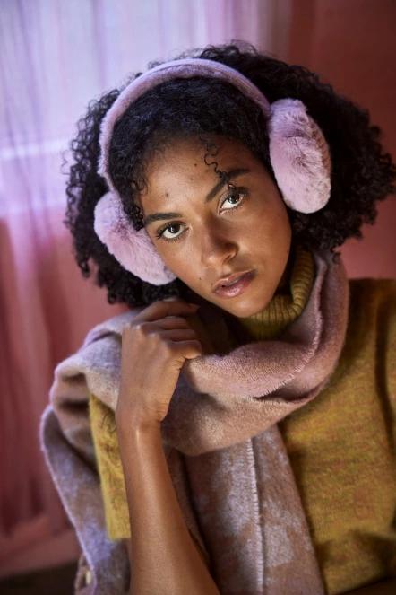 antifoane pt. femei Barts Bigwit Earmuffs violet 5