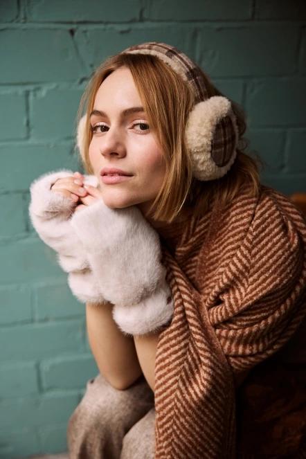 antifoane pt. femei Barts Sunnaha Earmuffs maro 5
