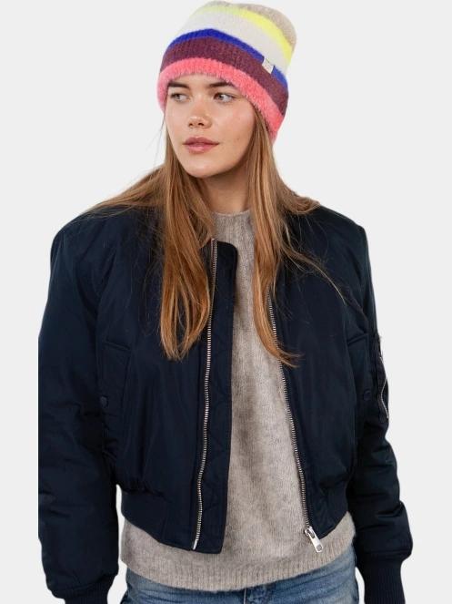 sapca pt. femei Barts Kumana Beanie roz 3