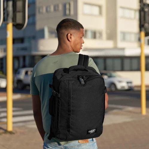 rucsac Cabin Zero CLASSIC TECH 36L negru 11