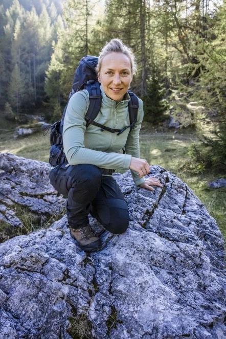 pantaloni de drumetie pt. femei Fjallraven Keb Agile Trousers W negru 13