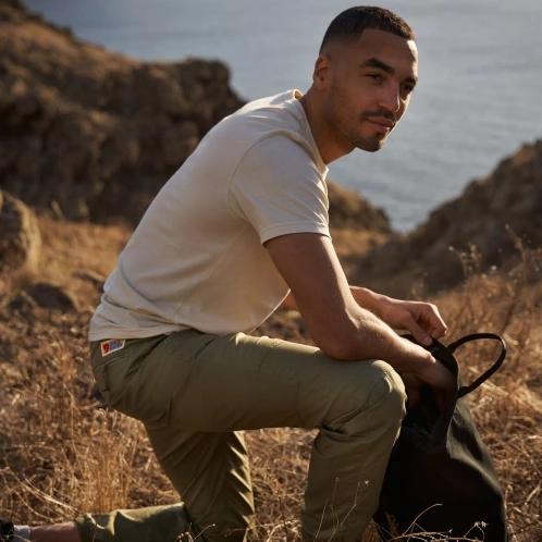 pantaloni de drumetie pt. barbati Fjallraven Vardag Trousers M oliv 9