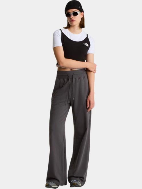 crop top pt. femei The North Face W Essential Cropped Slim Short Sleeve Te alb 4