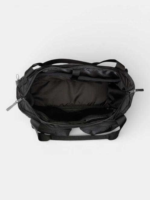 geanta de umar The North Face Base Camp Voyager Tote negru 4