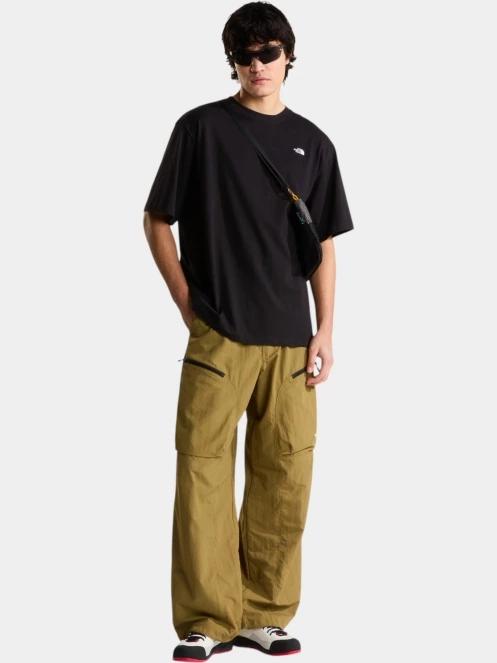 tricou cu maneci scurte pt. barbati The North Face M Tnf Essential Simple Dome Os Ss Tee negru 5