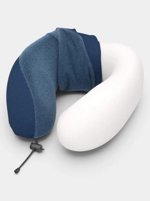 perna cervicala pentru calatorie Cabin Zero Travel Pillow albastru inchis 5