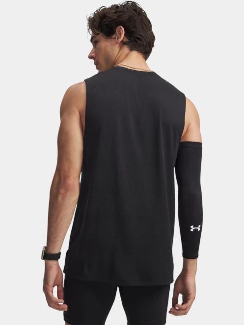 tricou de sport fara maneci pt. barbati Under Armour UA Velociti Tank negru 3